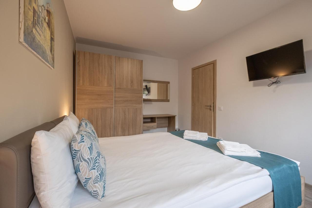 Tarnovgrad Apartments - Free Parking Veliko Turnovo Bagian luar foto