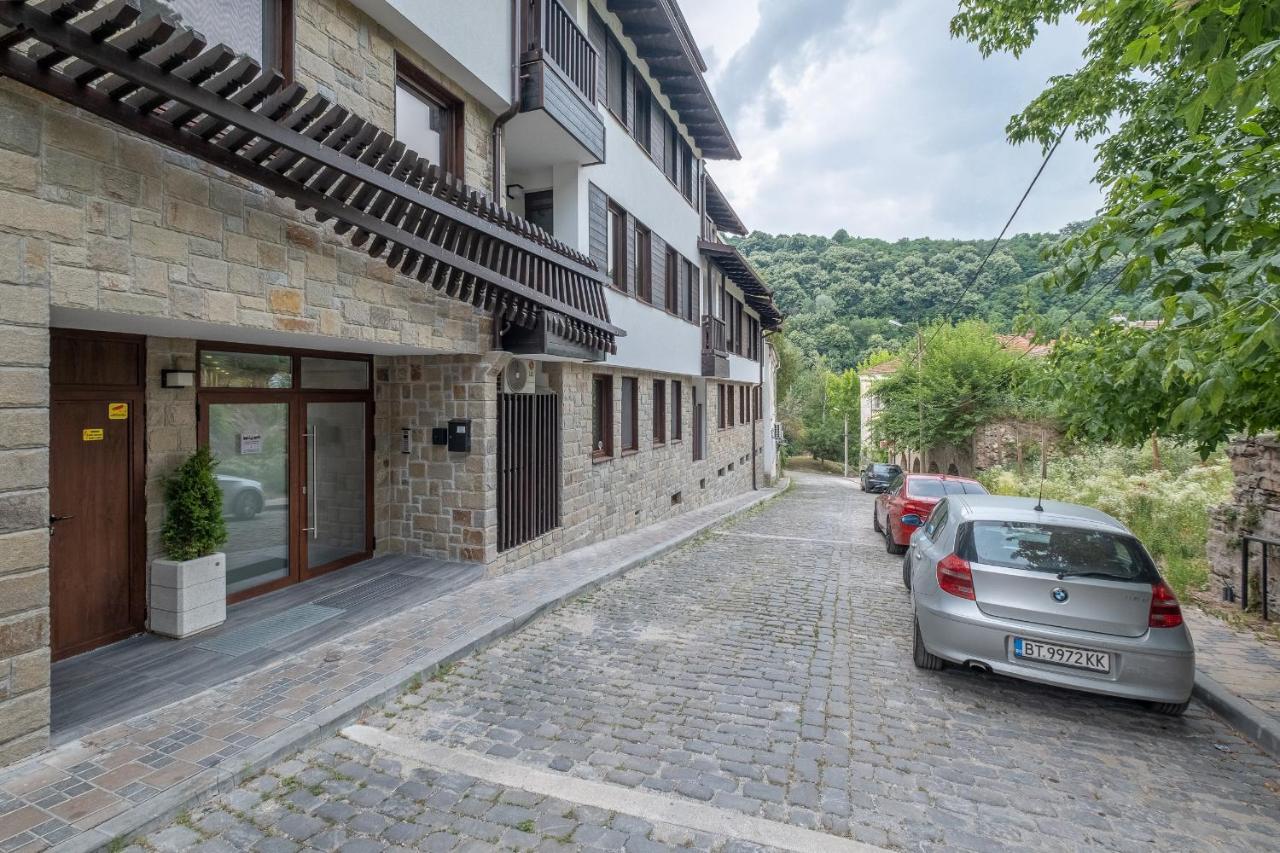 Tarnovgrad Apartments - Free Parking Veliko Turnovo Bagian luar foto