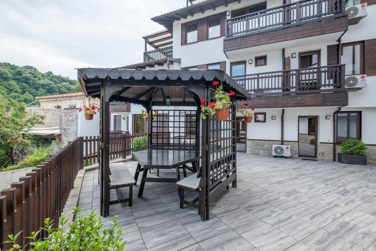 Tarnovgrad Apartments - Free Parking Veliko Turnovo Bagian luar foto